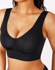 Wholesale Fitted V-Neck Seamless Bra Tank Top